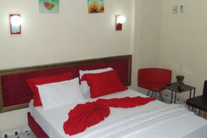 Room 3 of 7