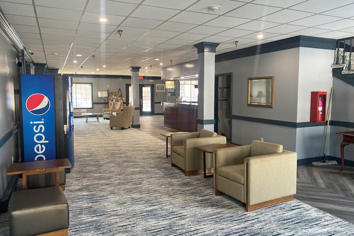 Hotel Interior 3 of 32