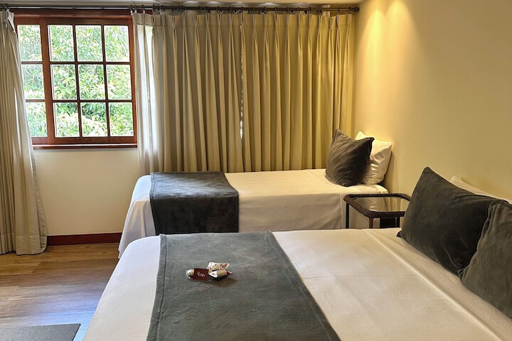 Room 34 of 75