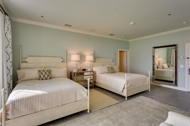 Room 4 of 31