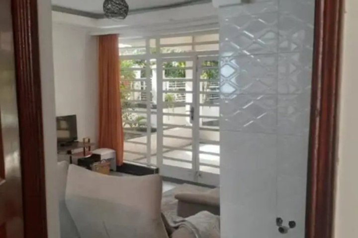 Room 5 of 15