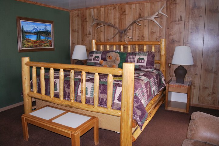 Room 15 of 128