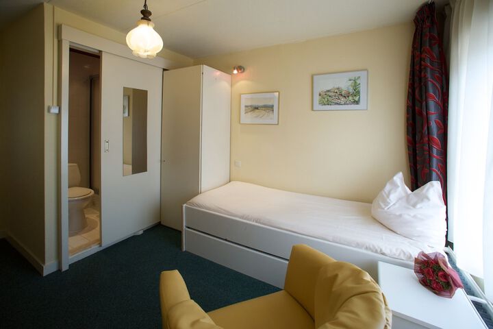 Room 3 of 88