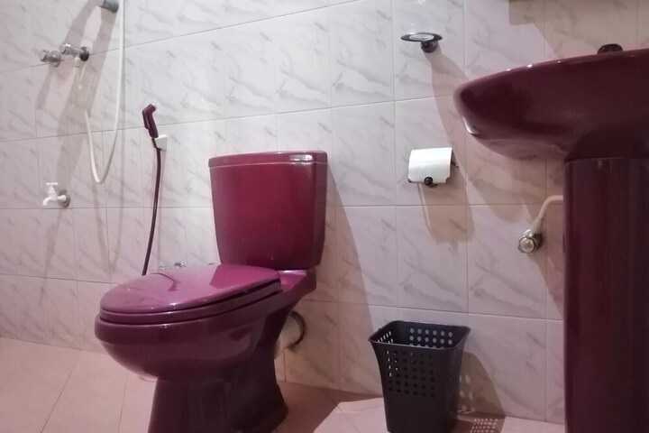Room 10 of 49