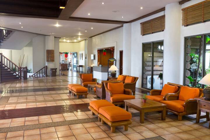 Hotel Interior 4 of 85