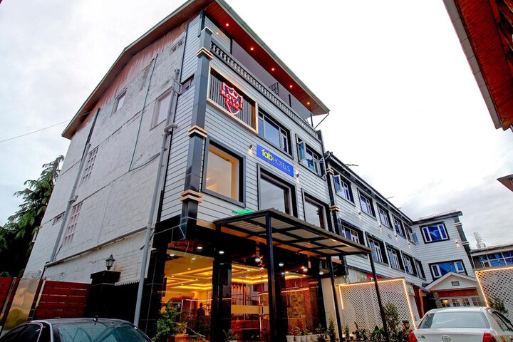FabHotel Prime Royal Park
