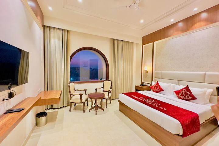 Room 30 of 46