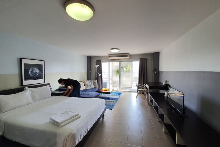 Room 13 of 49