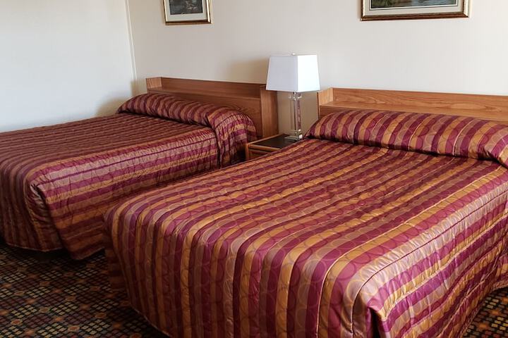 Room 8 of 32