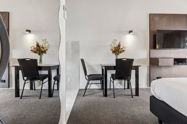 Room 26 of 46