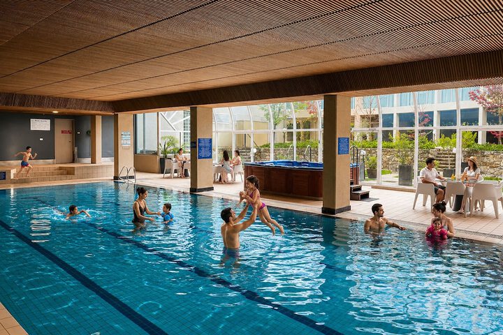 Pool Hotel