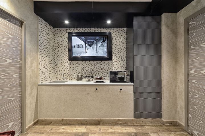 Private kitchenette