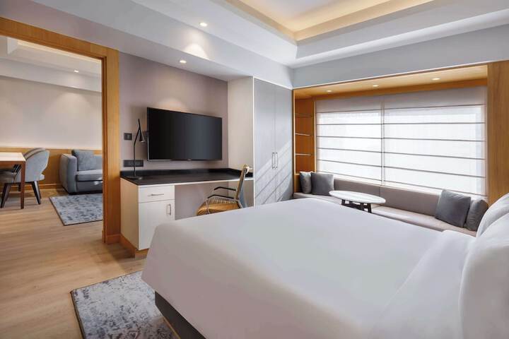 Room 42 of 133
