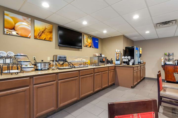 Breakfast area