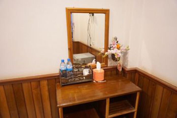 Room 31 of 42