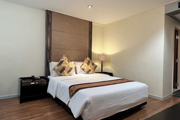 Room 18 of 31