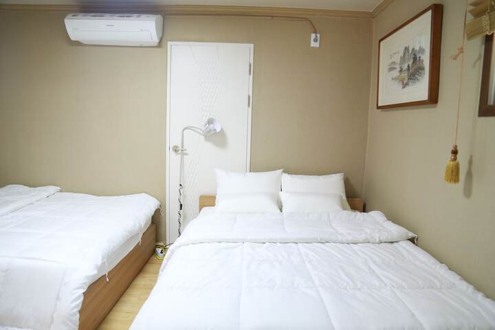 Room 18 of 52