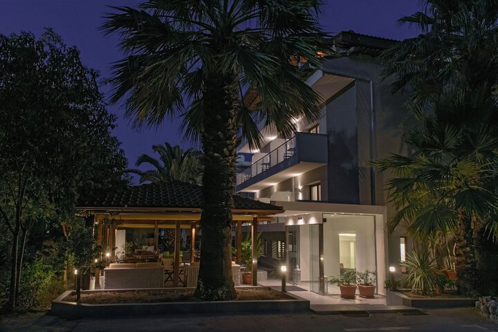 Hotel 50 of 51