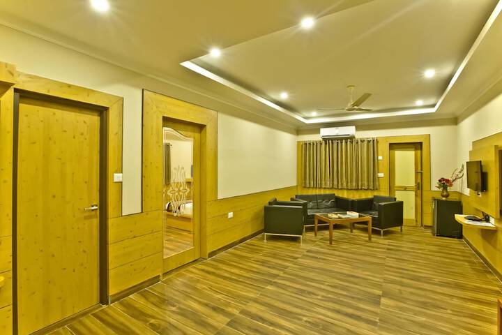 Room 27 of 75