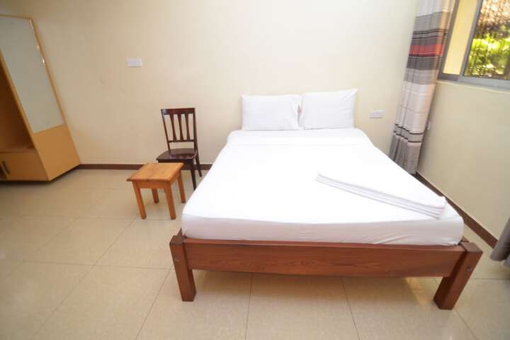 Room 10 of 41
