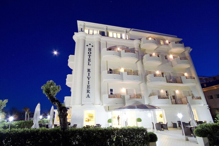 Hotel Riviera in Cervia