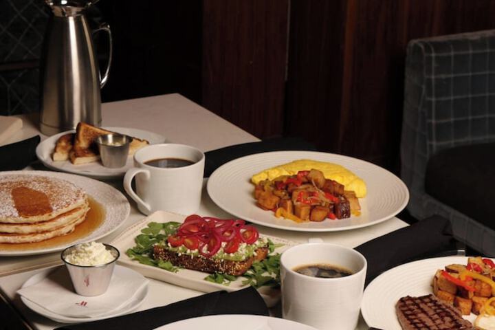 Breakfast/Coffee Service 55 of 78