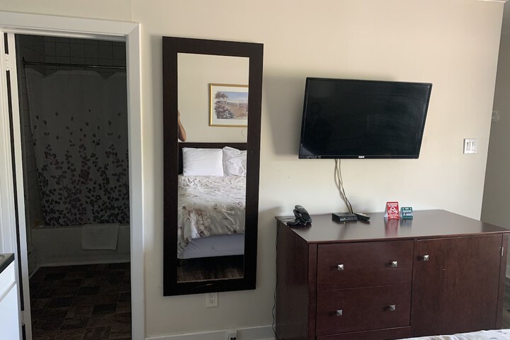 Room 5 of 45