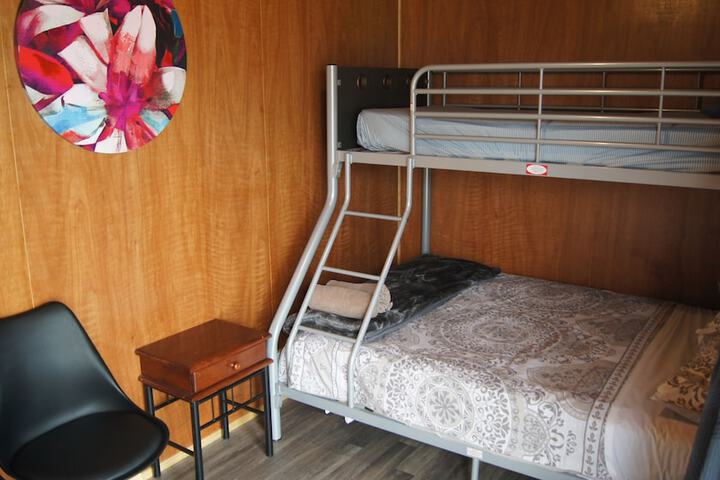 Room 31 of 64