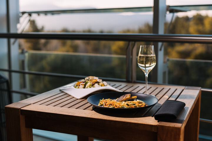 Dining Photos