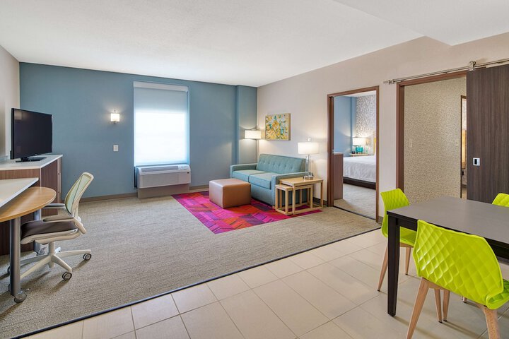 1 King Bed Studio Suite (2 of 17)