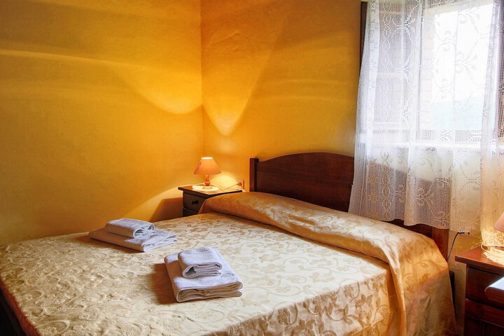 Room 11 of 113