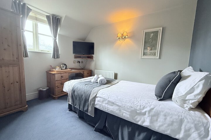 Room 15 of 32