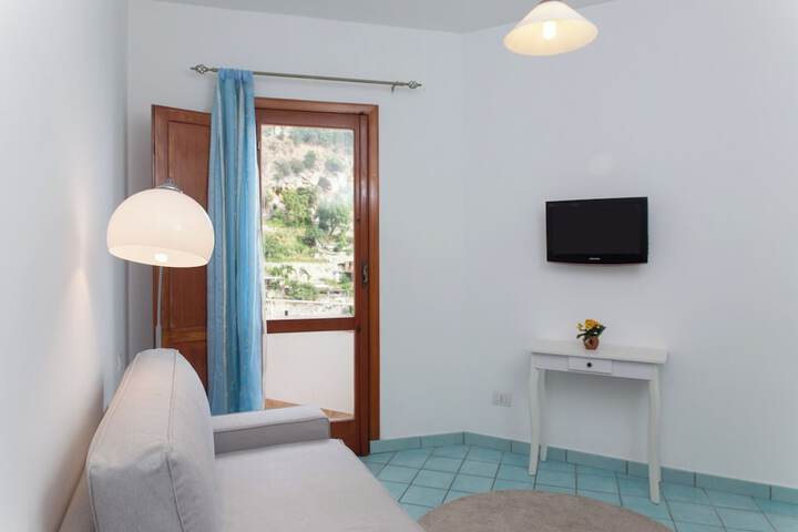 Room 3 of 30