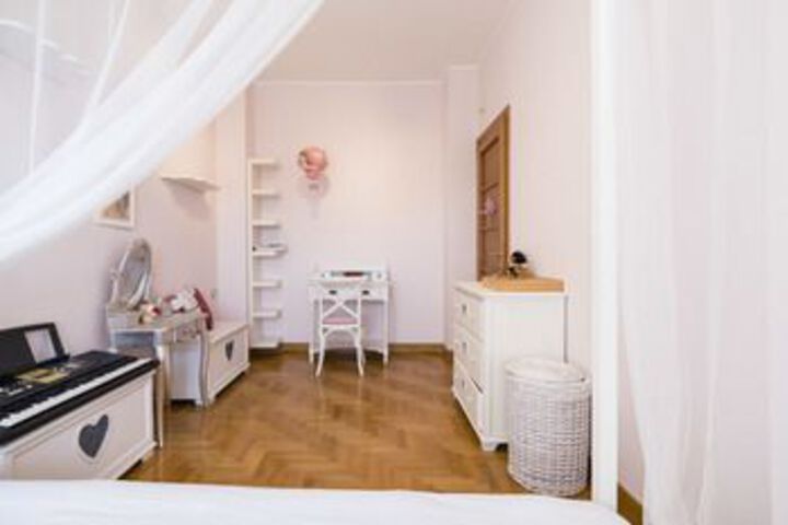 Room 25 of 52