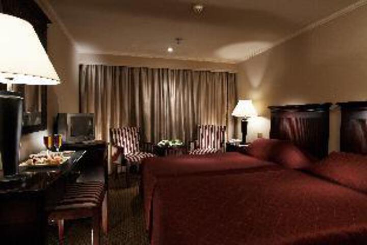Room 15 of 15
