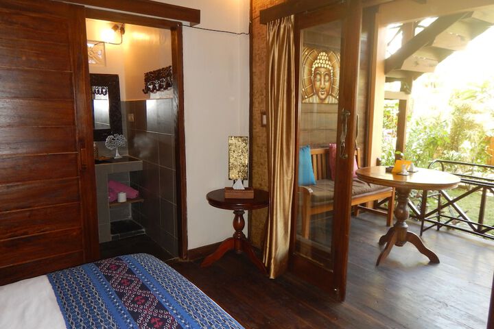 Room 4 of 87