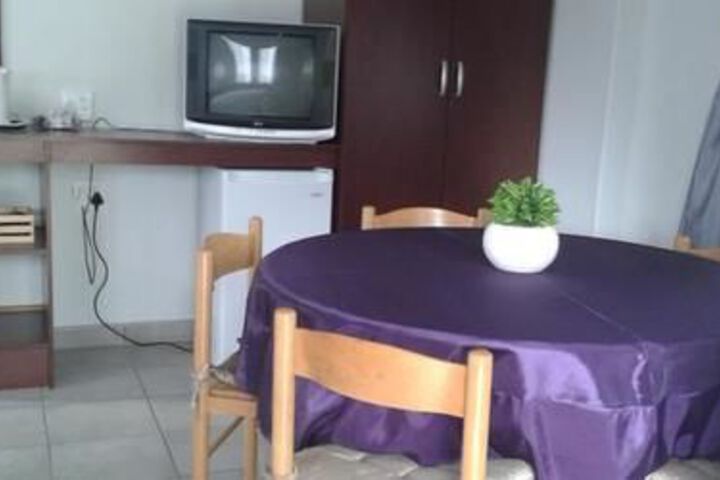Room 30 of 49