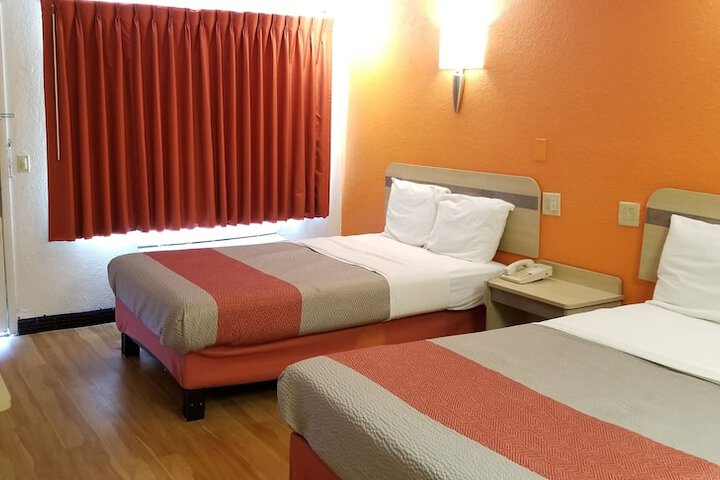 Standard Double Bed (13 of 17)