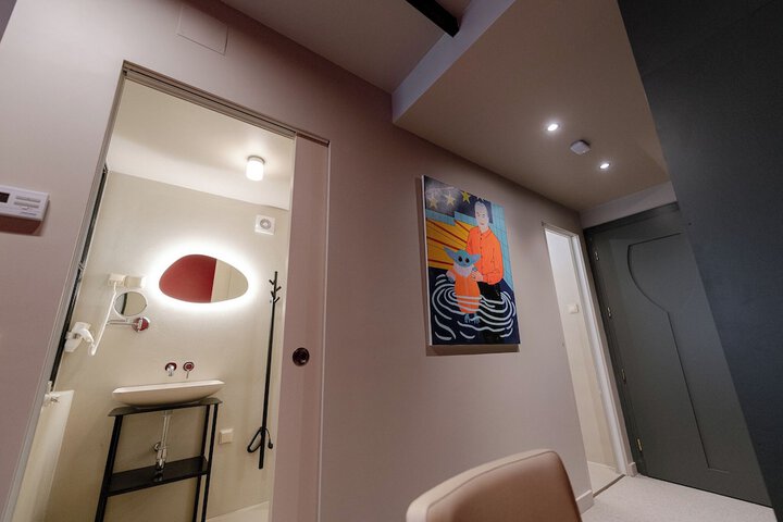 Room 63 of 103
