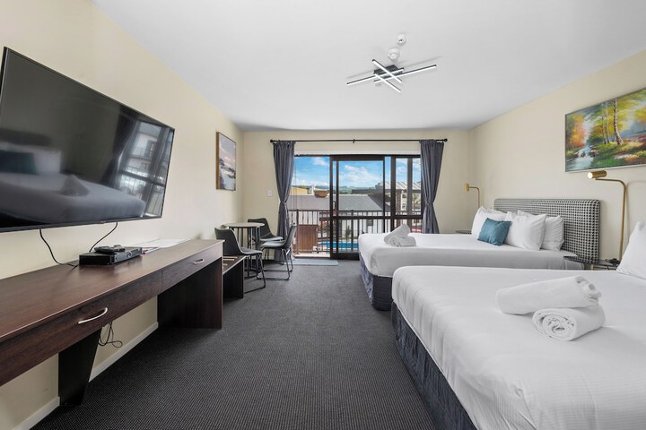 Room 6 of 47
