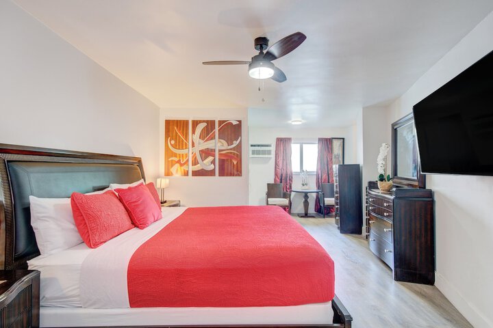Room 10 of 52