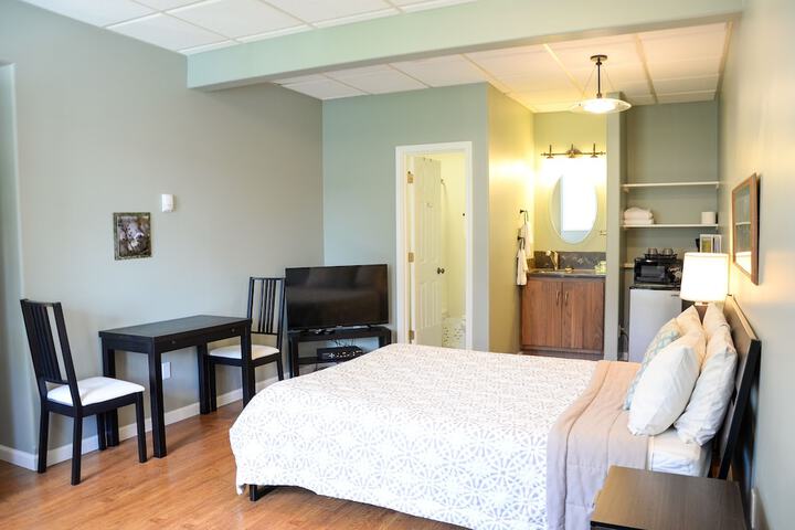 Room 3 of 61