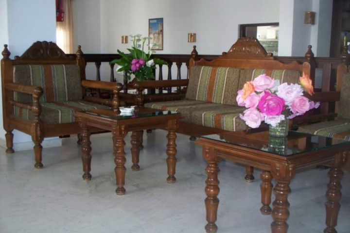 Guest Lobby