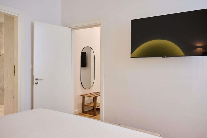 Room 38 of 107