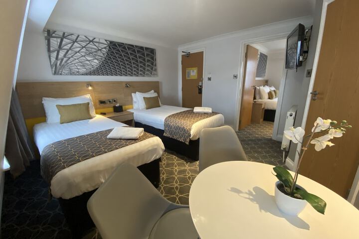 Room 7 of 20