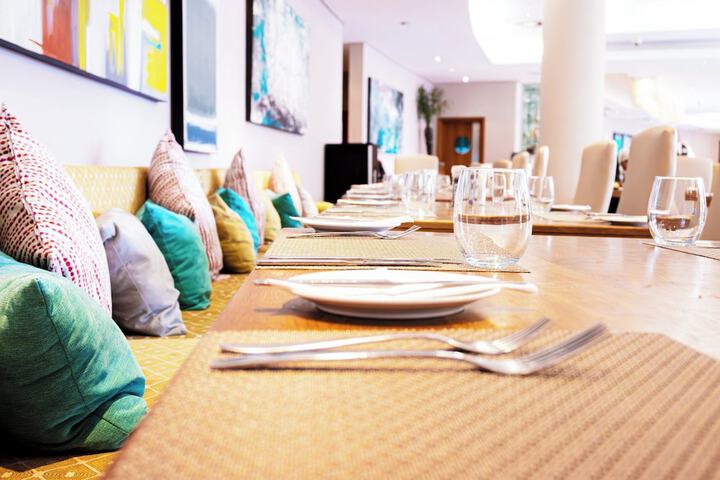 Dining 78 of 147