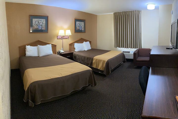1 Double Bed (2 of 4)