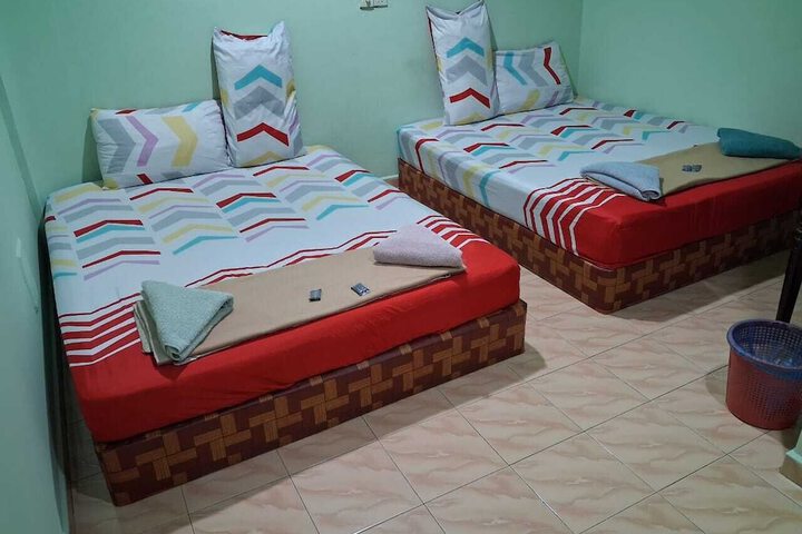 Room 7 of 14