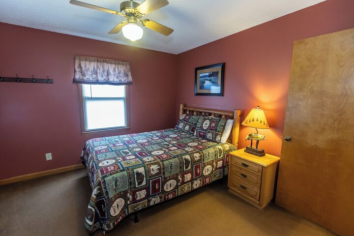 Room 3 of 36