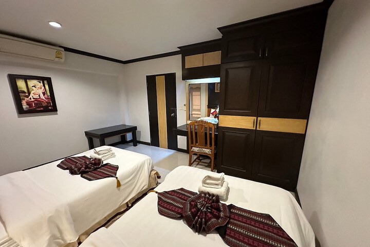 Room 29 of 60